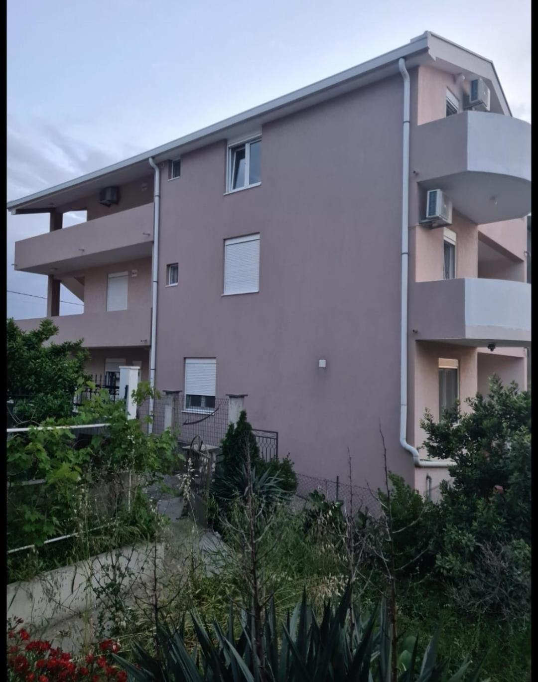 Apartments Safija Dobra Voda Exterior photo